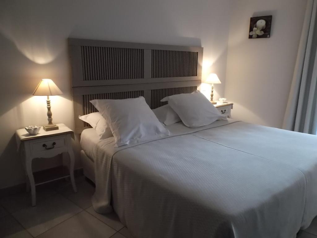 Le Clos De L'Olivade Saint-Just  Zimmer foto